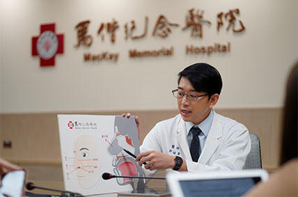 蘋果新聞獨家訪問 鼻中隔彎曲矯正合併美鼻精雕 路人變男神